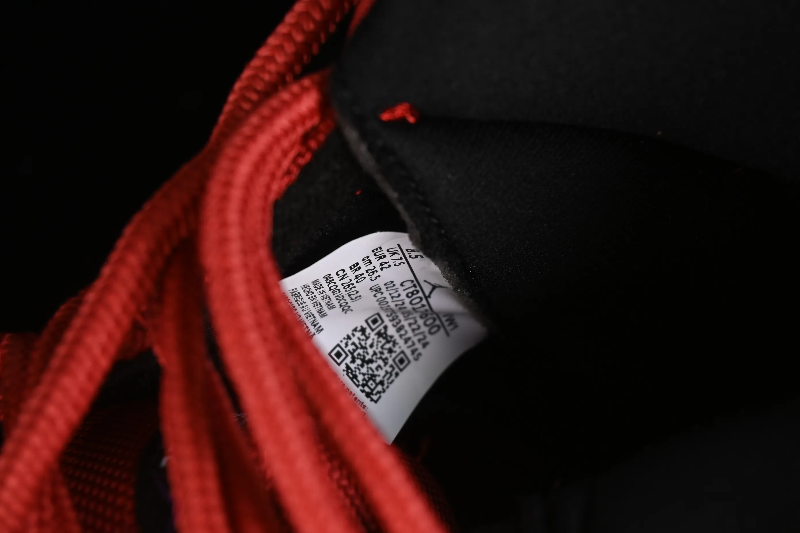 All categories Air Jordan Jordan series basketball shoes Air Jordan 11 Air Jordan 11 Retro AJ11 Joe 11 black and red high-top basketball shoes CT8012-600